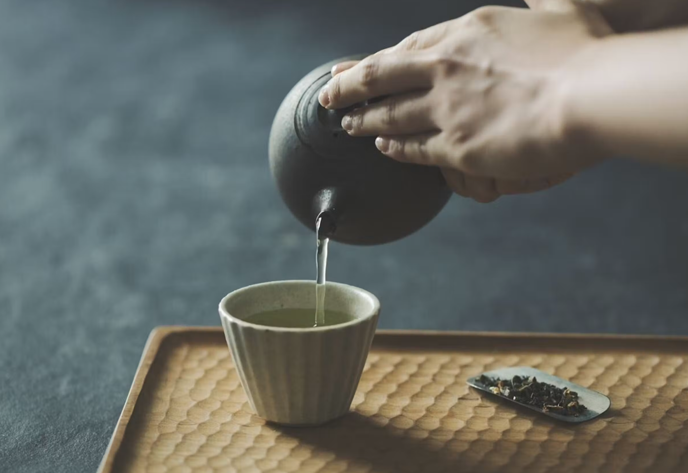 SOKI ATAMI 8階の和漢茶寮とテラスからの眺め